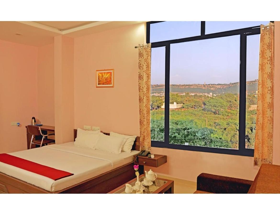 Hotel Shivam Fort View, Chittorgarh المظهر الخارجي الصورة